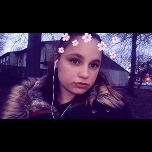 Meet your Posher, Marie